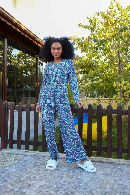 Woman combed Nordstrom pajama sets